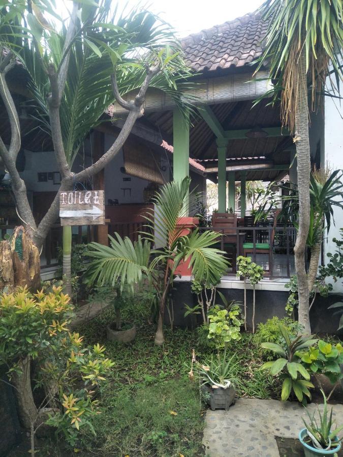 Beten Enjung Home Stay&waroeng Amed Exterior foto