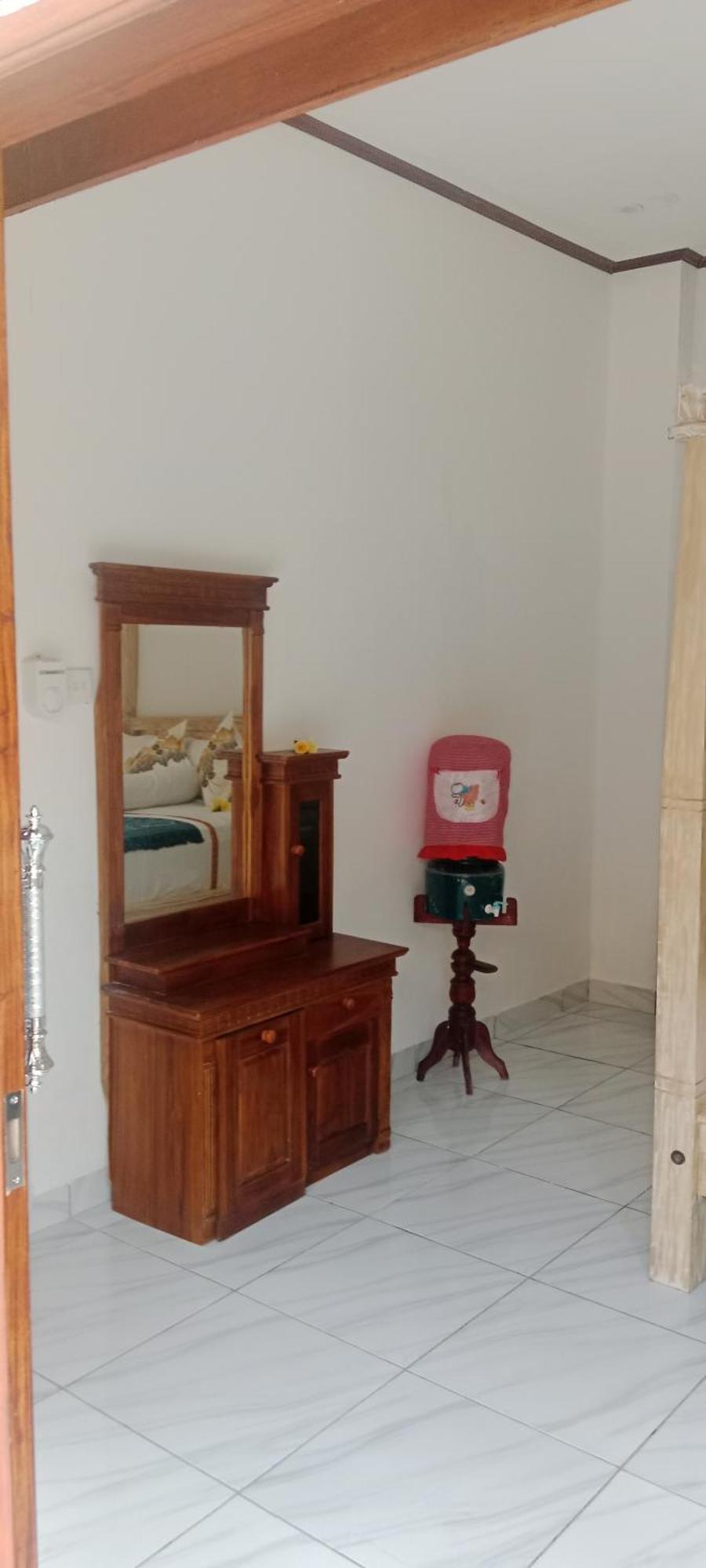 Beten Enjung Home Stay&waroeng Amed Exterior foto