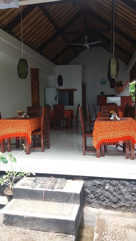 Beten Enjung Home Stay&waroeng Amed Exterior foto