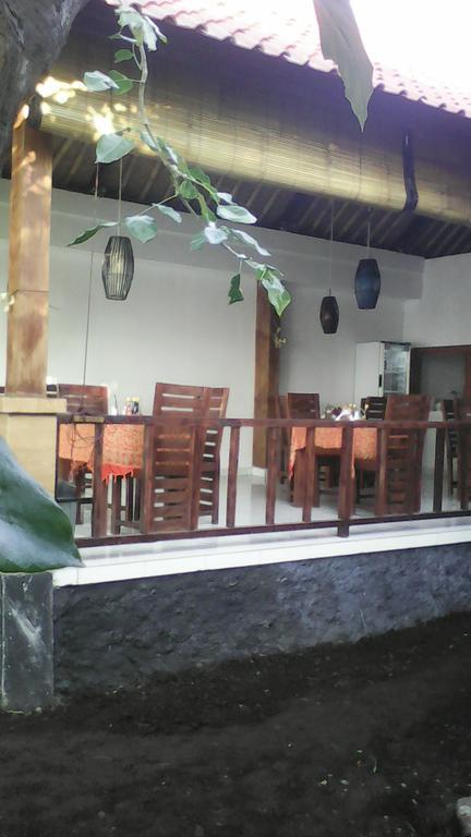 Beten Enjung Home Stay&waroeng Amed Exterior foto